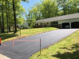 Residential driveway paving by Christopher's Paving - AFTER