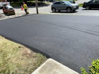 Residential driveway paving by Christopher's Paving - AFTER